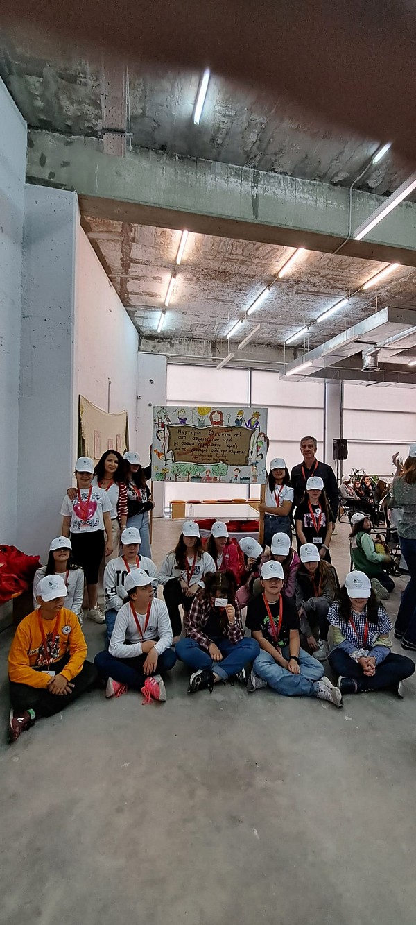 Tα παιδιά του Περιβαλλοντικού μας Ομίλου πήγαν στην Ελευσίνα στο Μαθητικό Συνέδριο για την κλιματική ουδετερότητα !!! Ημέρα 1η !